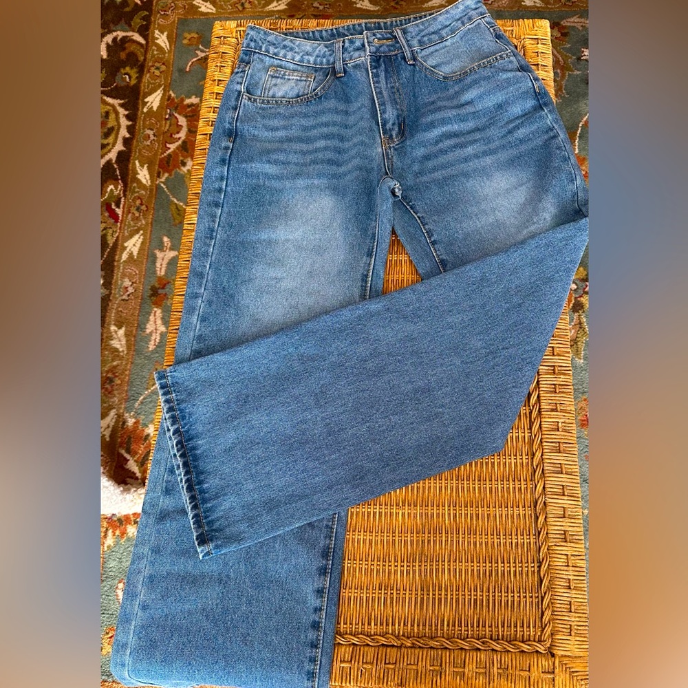 Wide leg jeans.